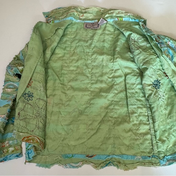 Life Style Petite Women's Green Jacket with button closure - Picture 9 of 11